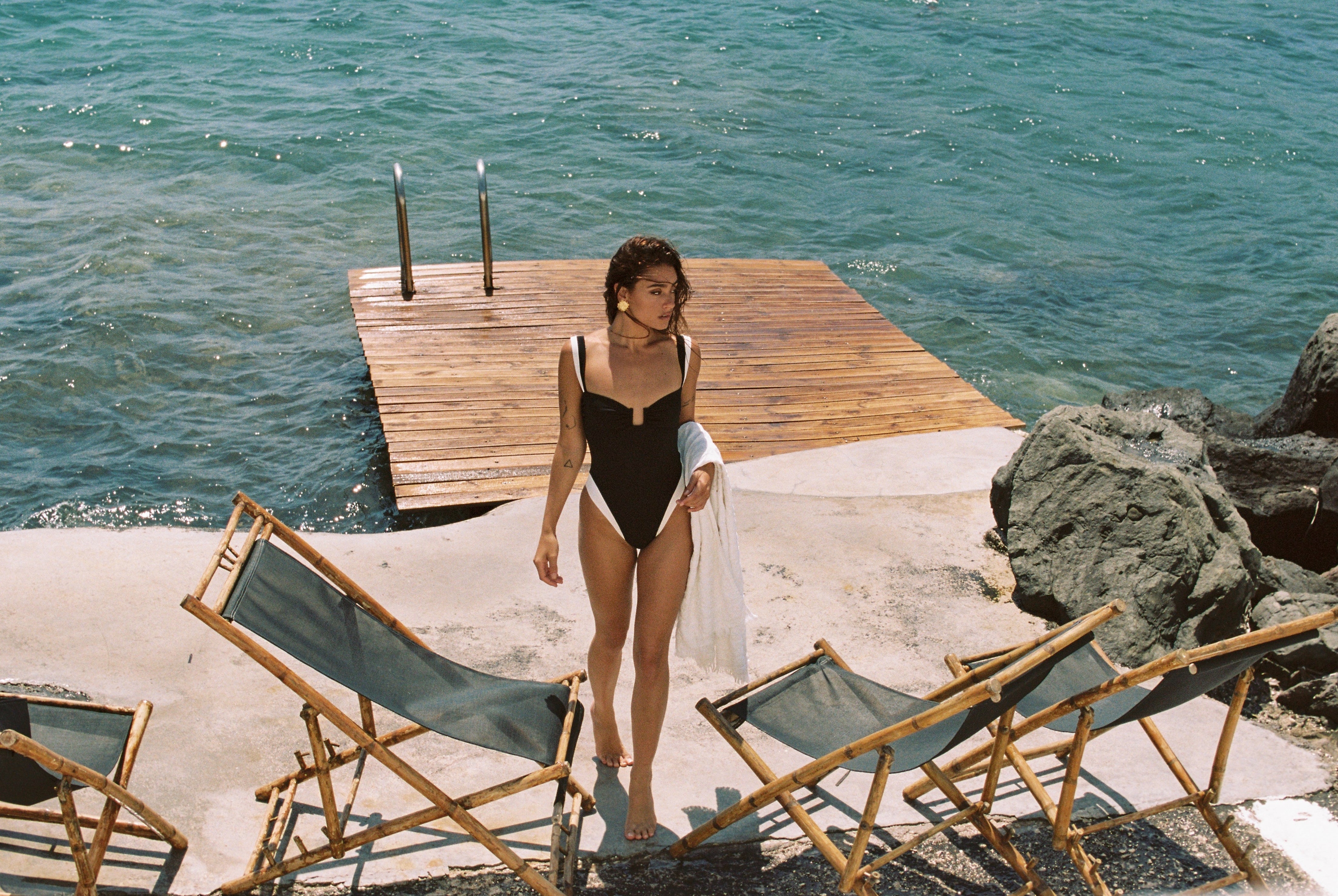 Away That Day - Cannes One Piece - Black/Ivory