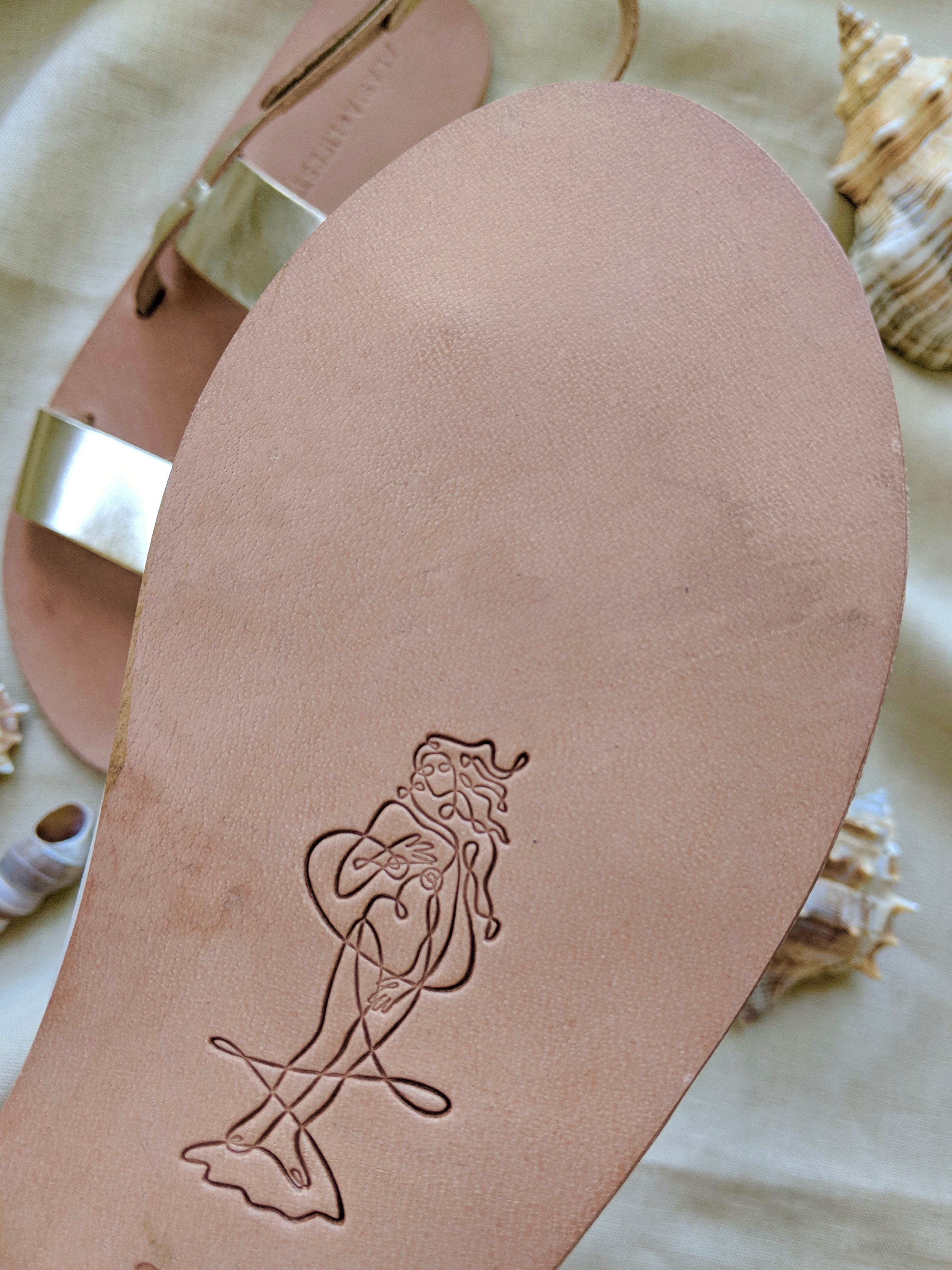 Alasia Lifestyle Plato Gold Greek Sandals